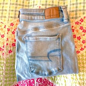 American Eagle High Waisted Skinnies
